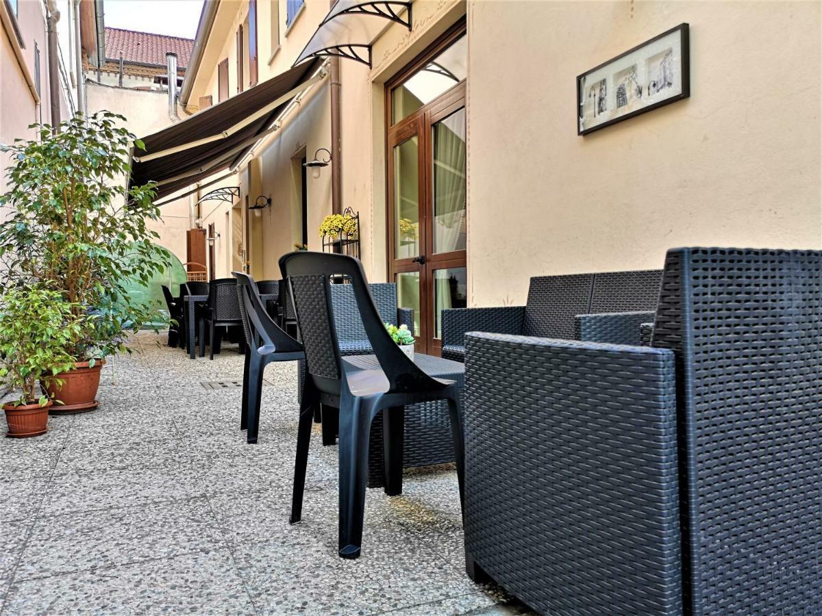 Antica Locanda Il Girasole モンツァ エクステリア 写真